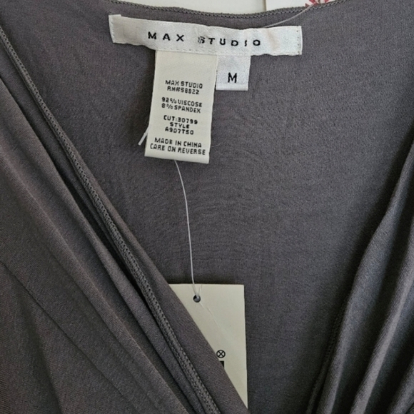 NEW!Max Studio Women Viscose Stretch V-Neck Waist Strap Fit & Flare Dress Size M - Picture 3 of 10